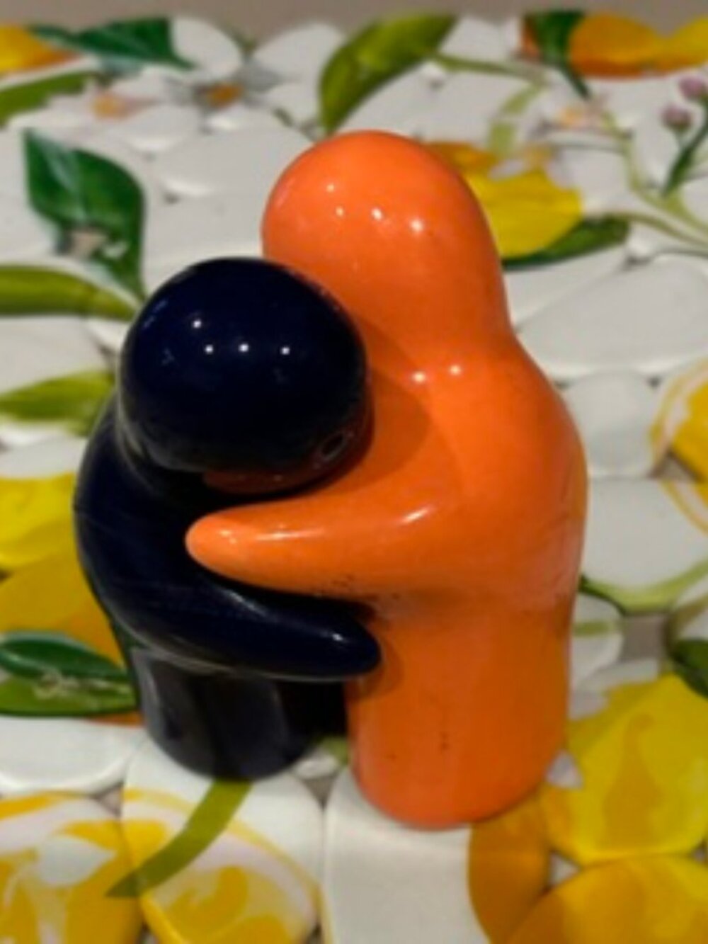 Hugging Salt and Pepper Shakers 2 3/4"